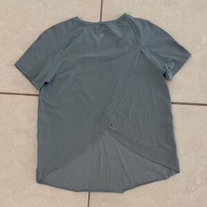 lululemon athletica Short Sleeve Blue Tee